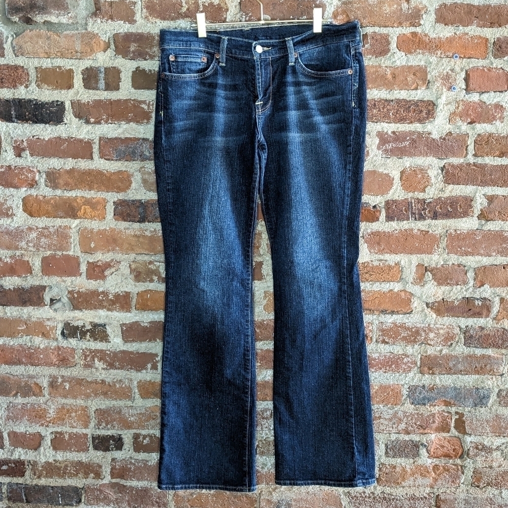 Lucky Brand Size 10 x 30" Length‎ Blue Denim Flare Leg Jeans
